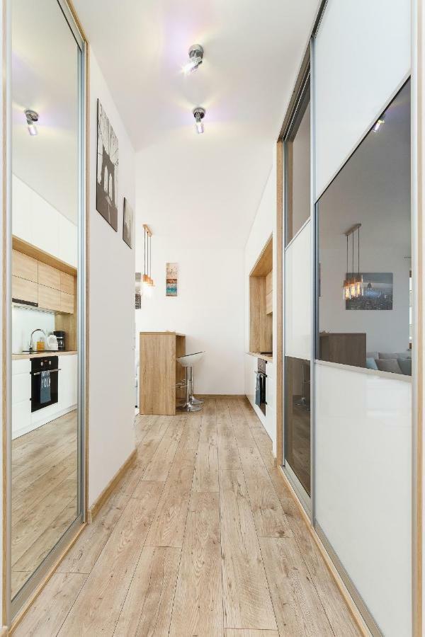 Tauron Arena Elegant Apartment Dabska By Noclegi Renters Krakow Ngoại thất bức ảnh